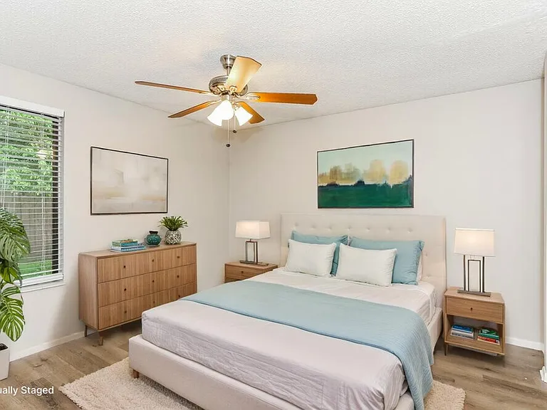 10752 Knottingby Dr — Photo 10