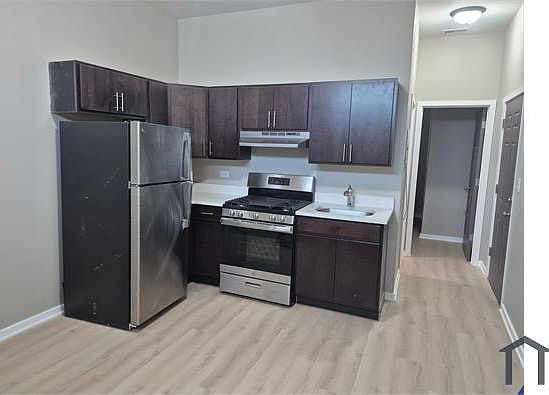 2nd image of 22 N Pulaski Rd #1F