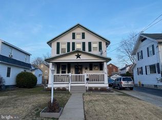 141 E Roland Rd, Brookhaven, PA 19015