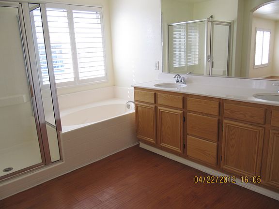 one of the 3 Bathrooms