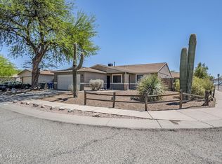 1865 W Chardonnay Dr, Tucson, AZ 85746
