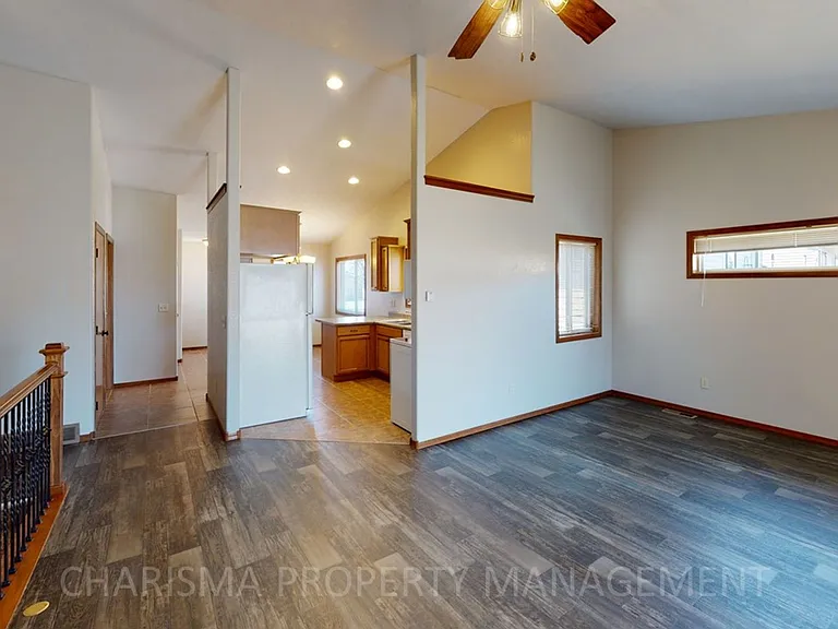 6606 E 45th St — Photo 16