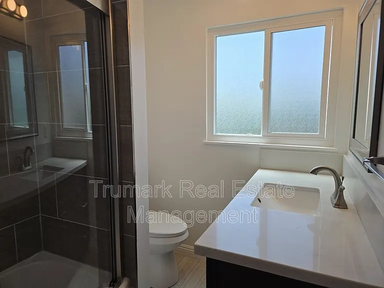 1303 N Brand Blvd #5 — Photo 8
