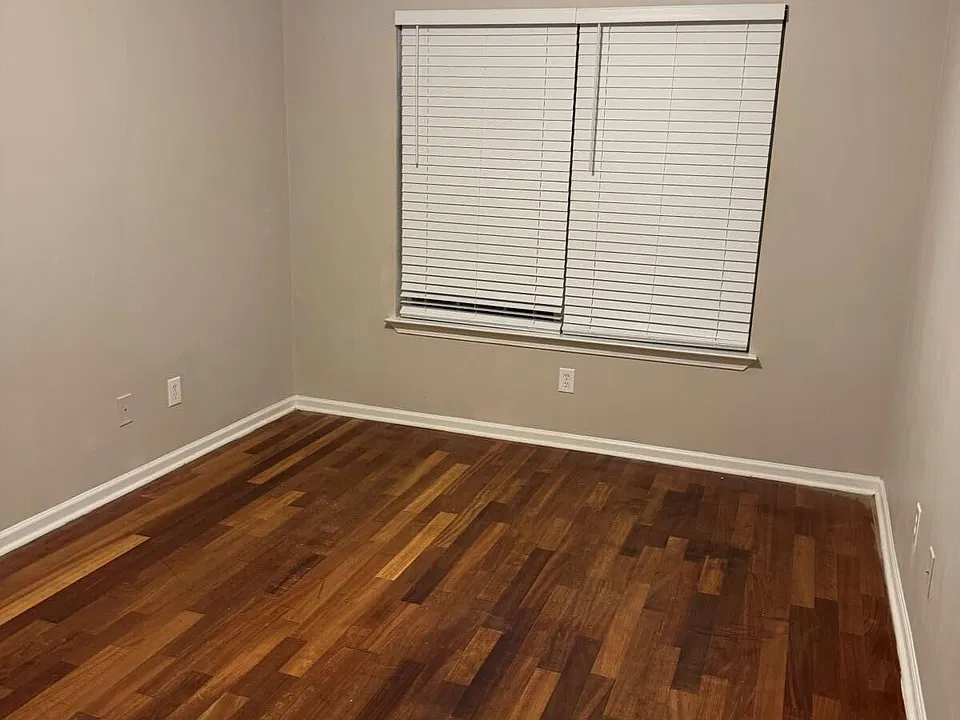449 Kara Ln