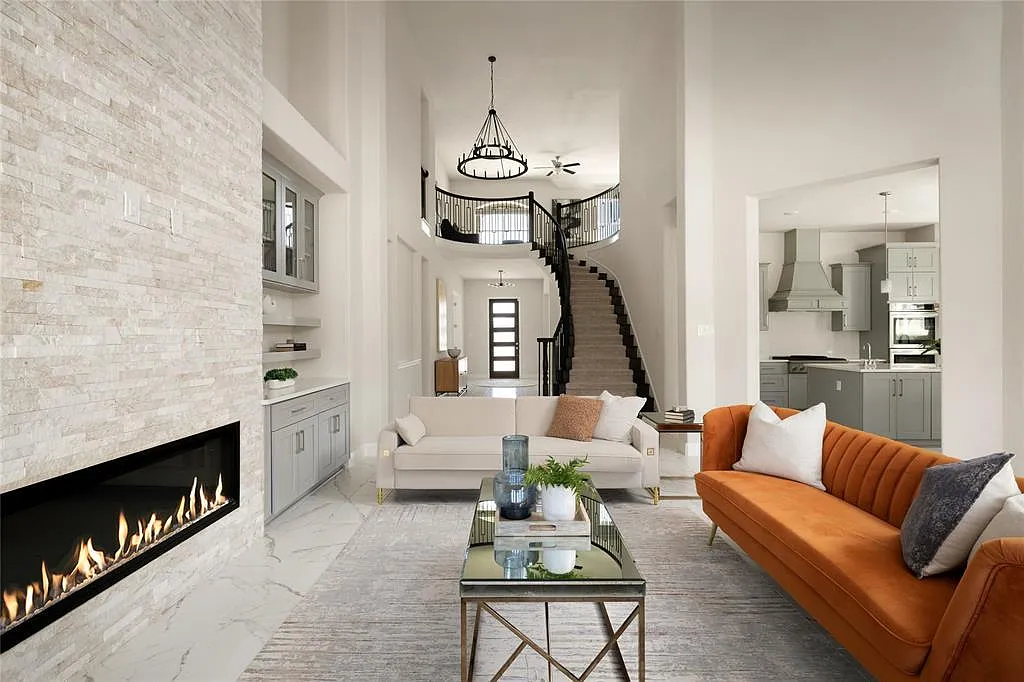 5 bed, 4.5 bath, 4689 sqft, $4,500 — Photo 4