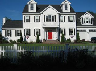42 Stonegate Dr, East Bridgewater, MA 02333