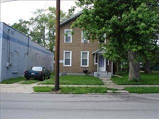 2nd image of 909 W Washington St