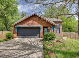 3806 W 14th Ct, Lawrence, KS 66049