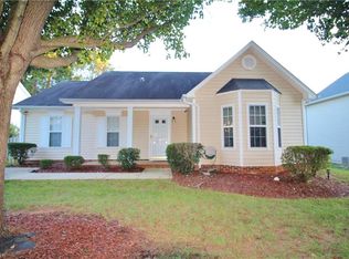4 Mahogany Ct, Browns Summit, NC 27214