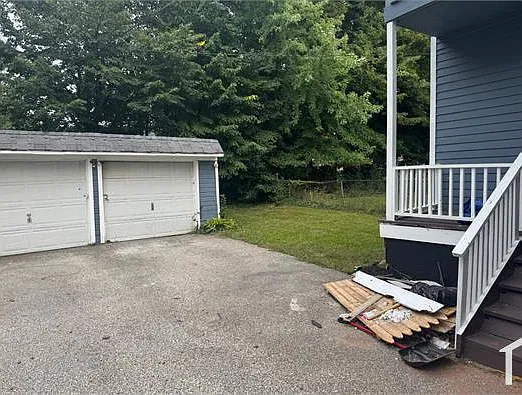 3 bed, 1209 sqft, $1,100 — Photo 2