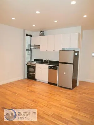 Rented by Metropolitan Property Group | media 52