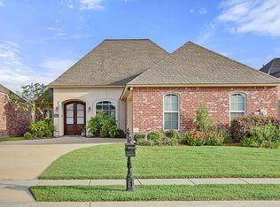 10577 Hill Pointe Ave, Baton Rouge, LA 70810