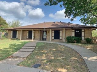 631 Glenhill Ln, Lewisville, TX 75077