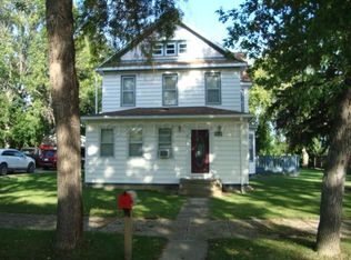 933 5th Ave, Cando, ND 58324