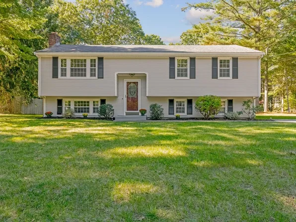 7 Sansome St, Plymouth, MA 02360