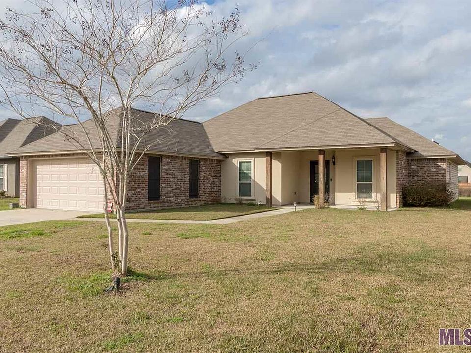 1st image of 9295 Cypress Lake Dr