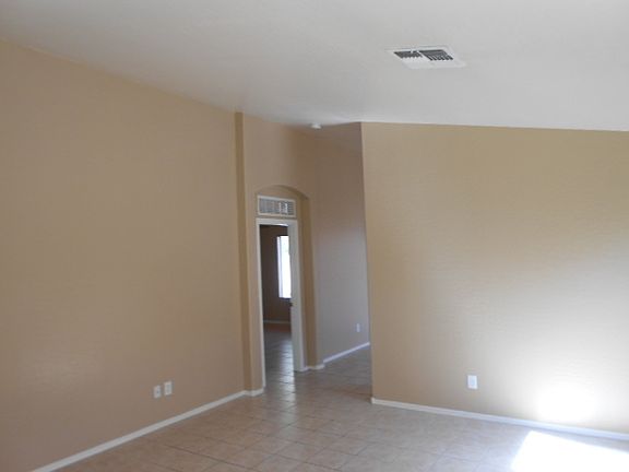 2nd image of 2252 W Silver Creek Ln