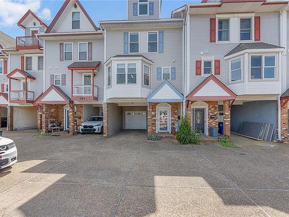 2nd image of 785 W Ocean View Ave