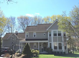 15 Louis Dr, Wellesley, MA 02481