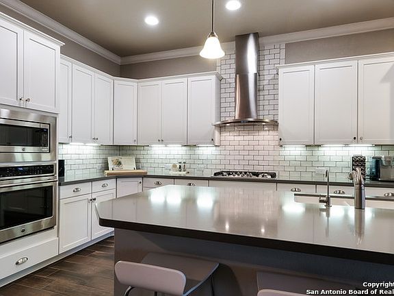 3rd image of 1903 Cottonwood Way