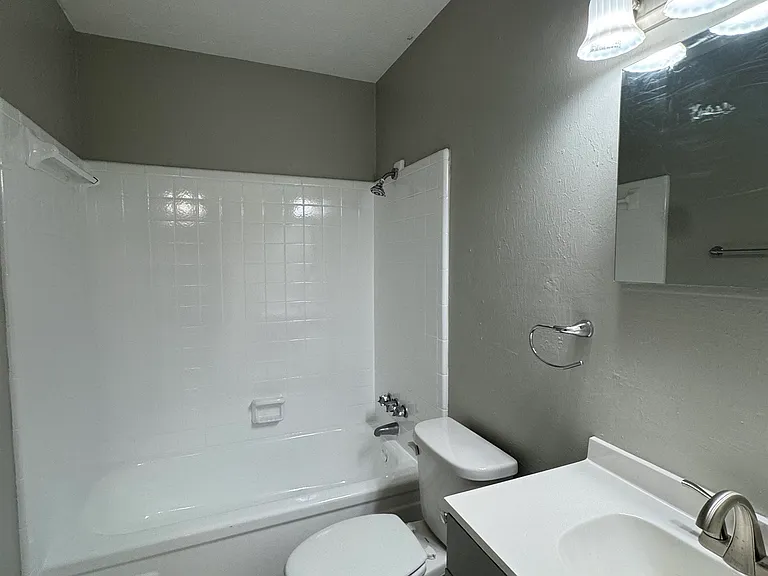 820-3 California St #3 — Photo 15