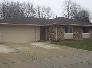 8411 Royal Meadow Dr, Indianapolis, IN 46217