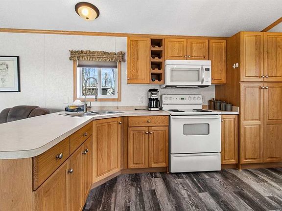2nd image of 10046 E Township Rd #422-46A