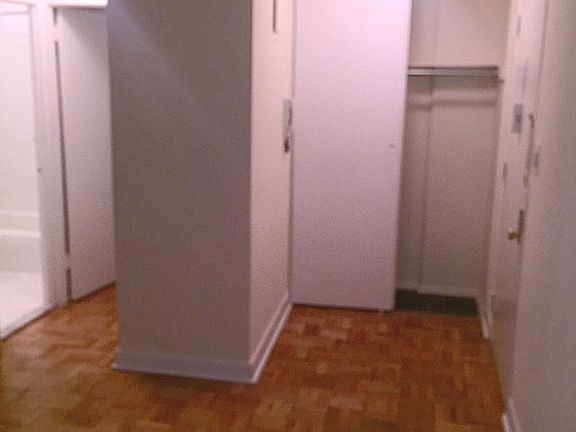 4th image of 123-60 83ave #4