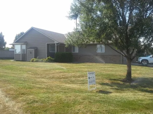 2628 N Hillcrest St, Wichita, KS 67220