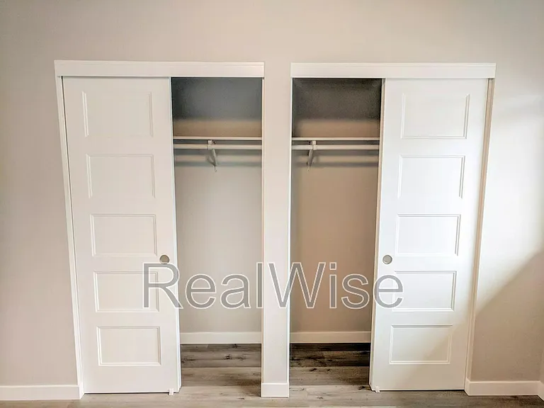 8300 SE Flavel St #102 — Photo 7