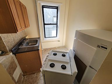 385 E 152nd St #22, Bronx, NY 10455 | Zillow