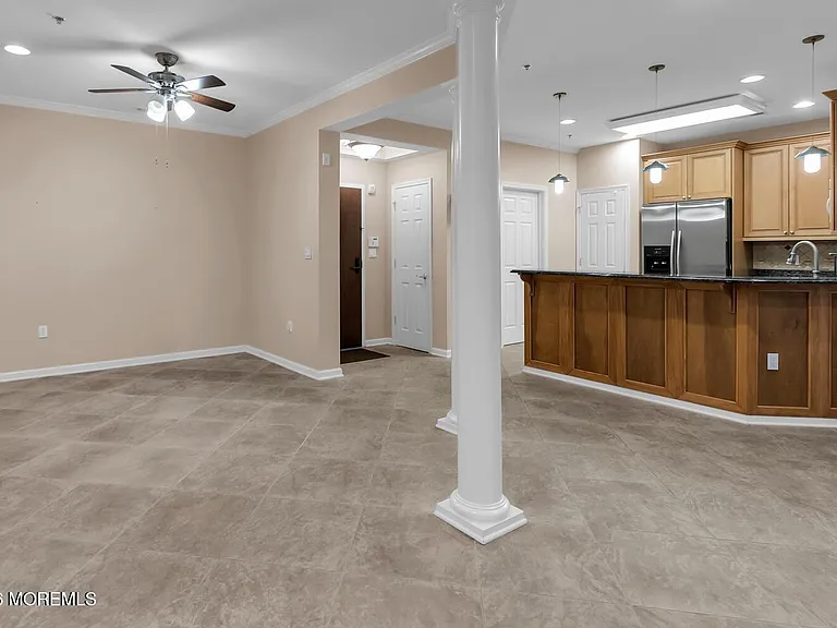 22 Cooper Ave #110 — Photo 4