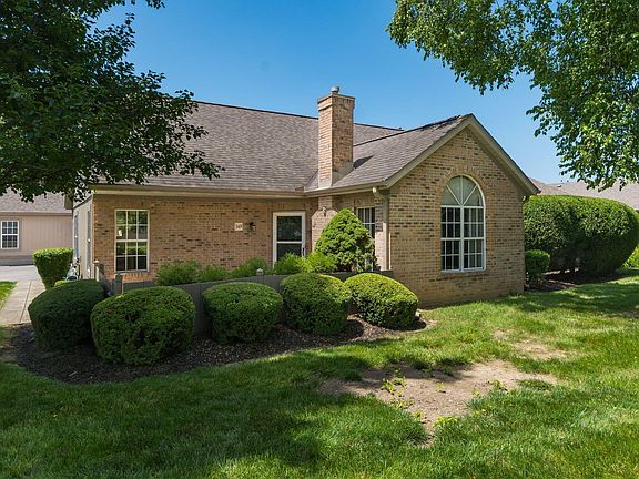 3rd image of 369 Windemere Cir