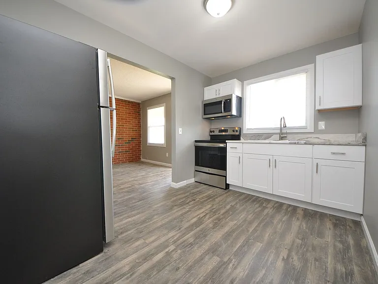 26 Westwood Dr — Photo 7