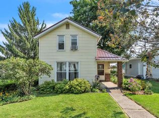 305 E High St, Garrett, IN 46738