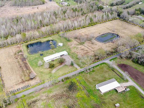 2nd image of 1992 Prayer House Rd