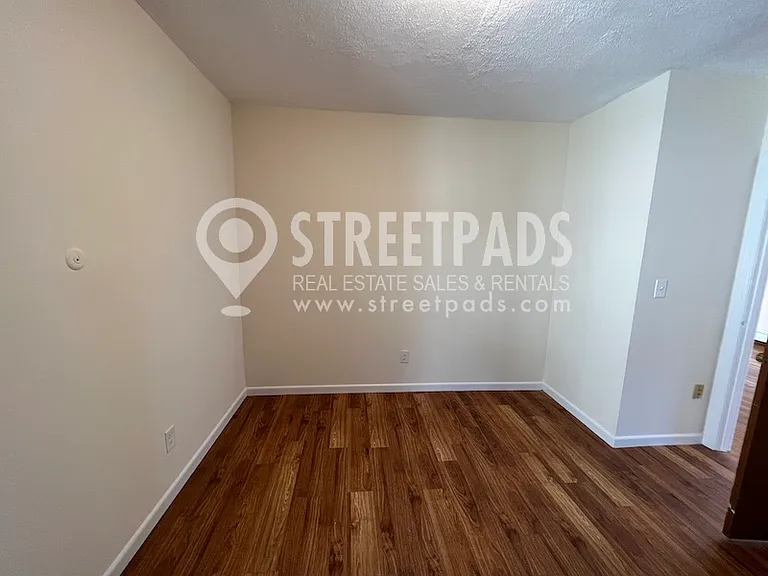 82 S Huntington Ave — Photo 12