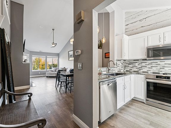 3rd image of 5134 S Surprise Way APT 203