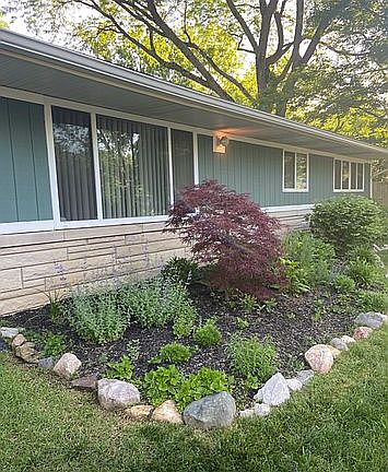 3rd image of 1630 Marbro Ln