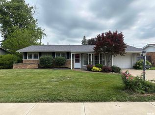 1309 Bobolink Dr, Washington, IL 61571