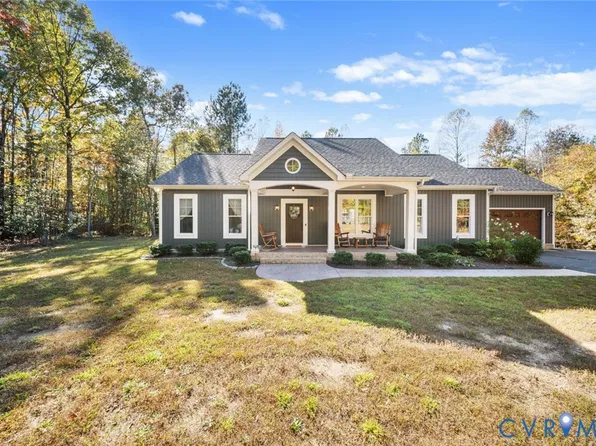 7131 Deep Creek Dr, Amelia Court House, VA 23002