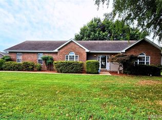 837 Woodruff Ave, Sikeston, MO 63801