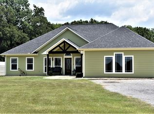 1438 County Road 3211, Jewett, TX 75846