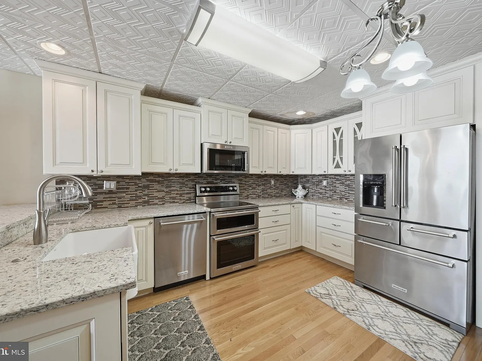 1 bed, 2770 sqft, $1,550 — Photo 1