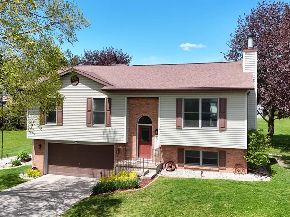 516 W Mohawk Trl, Deforest, WI 53532