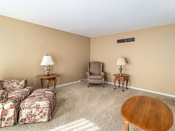 4th image of 1319 Brentwood Pl