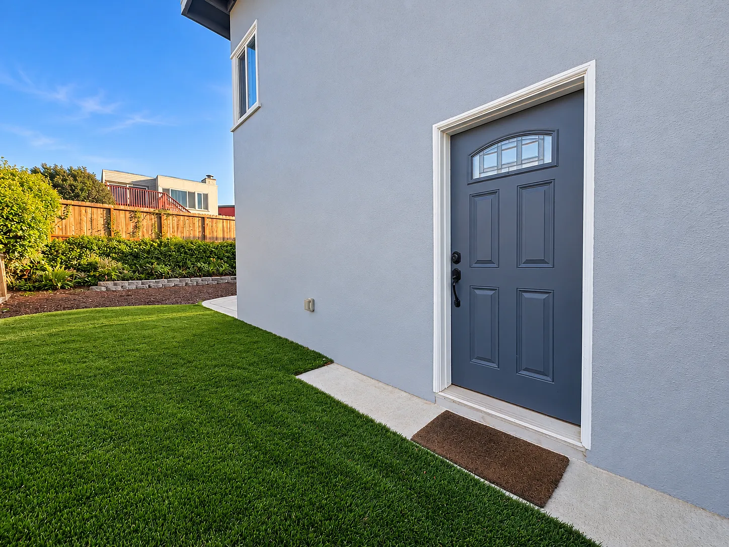2 bed, 450 sqft, $2,850 — Photo 2
