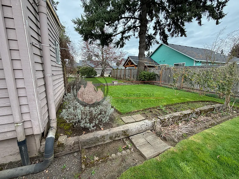 2329 A St — Photo 18