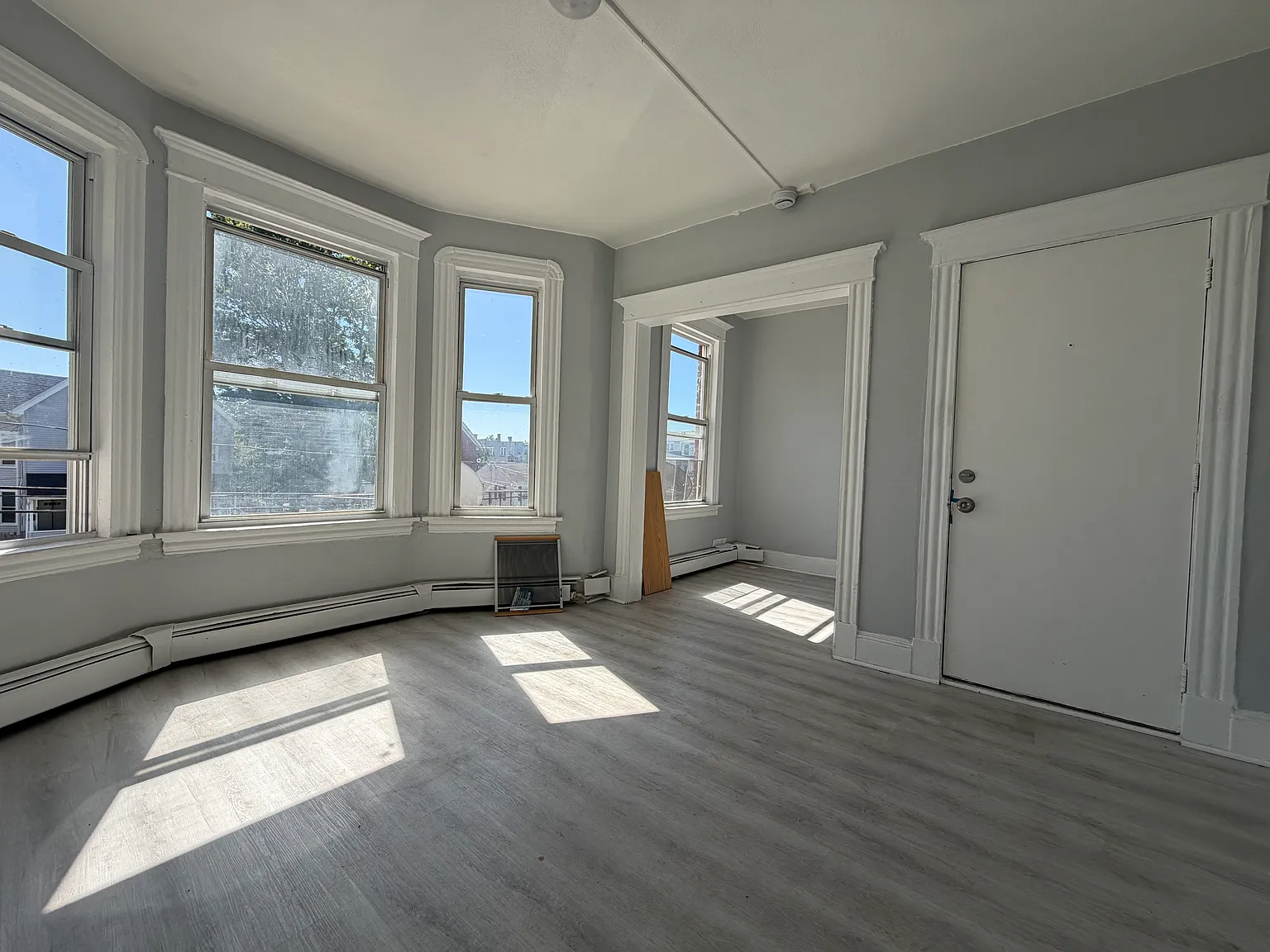 2 bed, 900 sqft, $1,345 — Photo 3