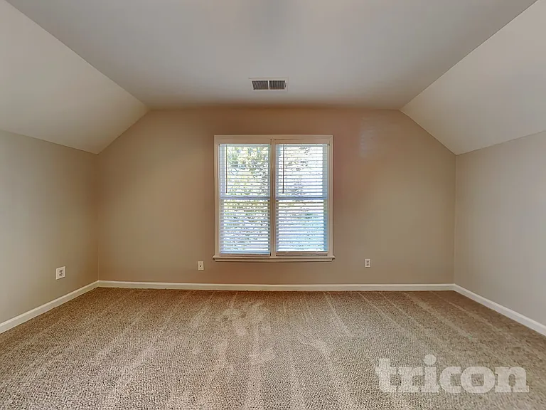 1101 Cameron Rd — Photo 11